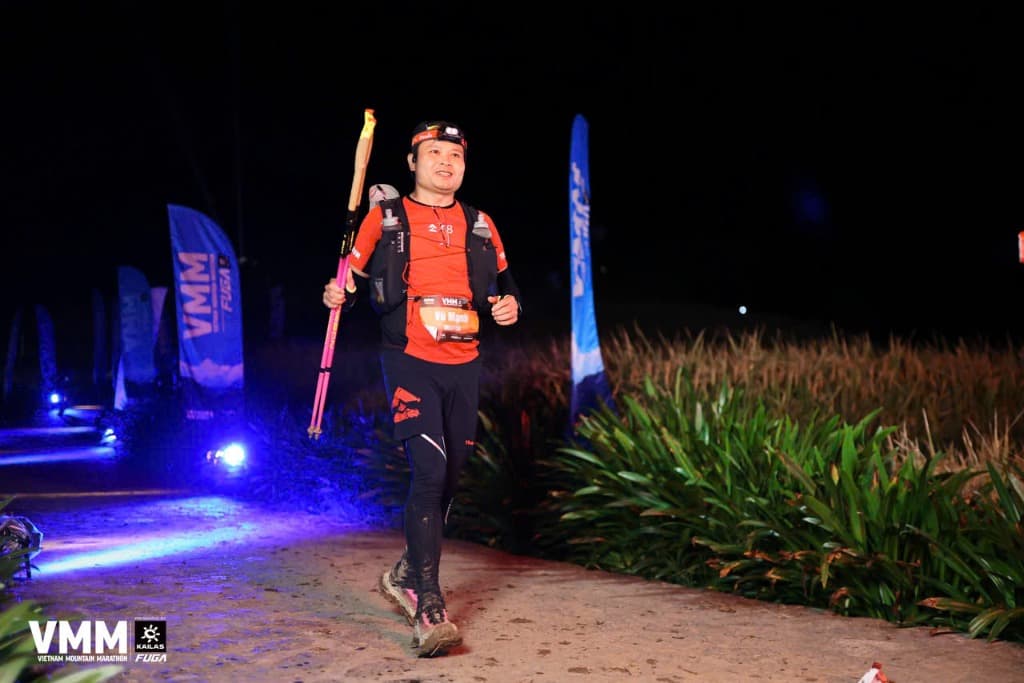 Về đích đêm kiên cường tại VMM Sapa - Runner Vũ Minh
